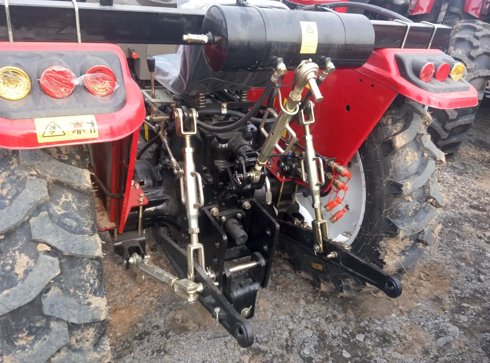 150HP 4WD 1504 Engine Flat Gearbox Bearing Wheeled Tractor for Sale