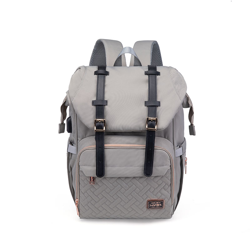 What you actually need in a diaper bag?