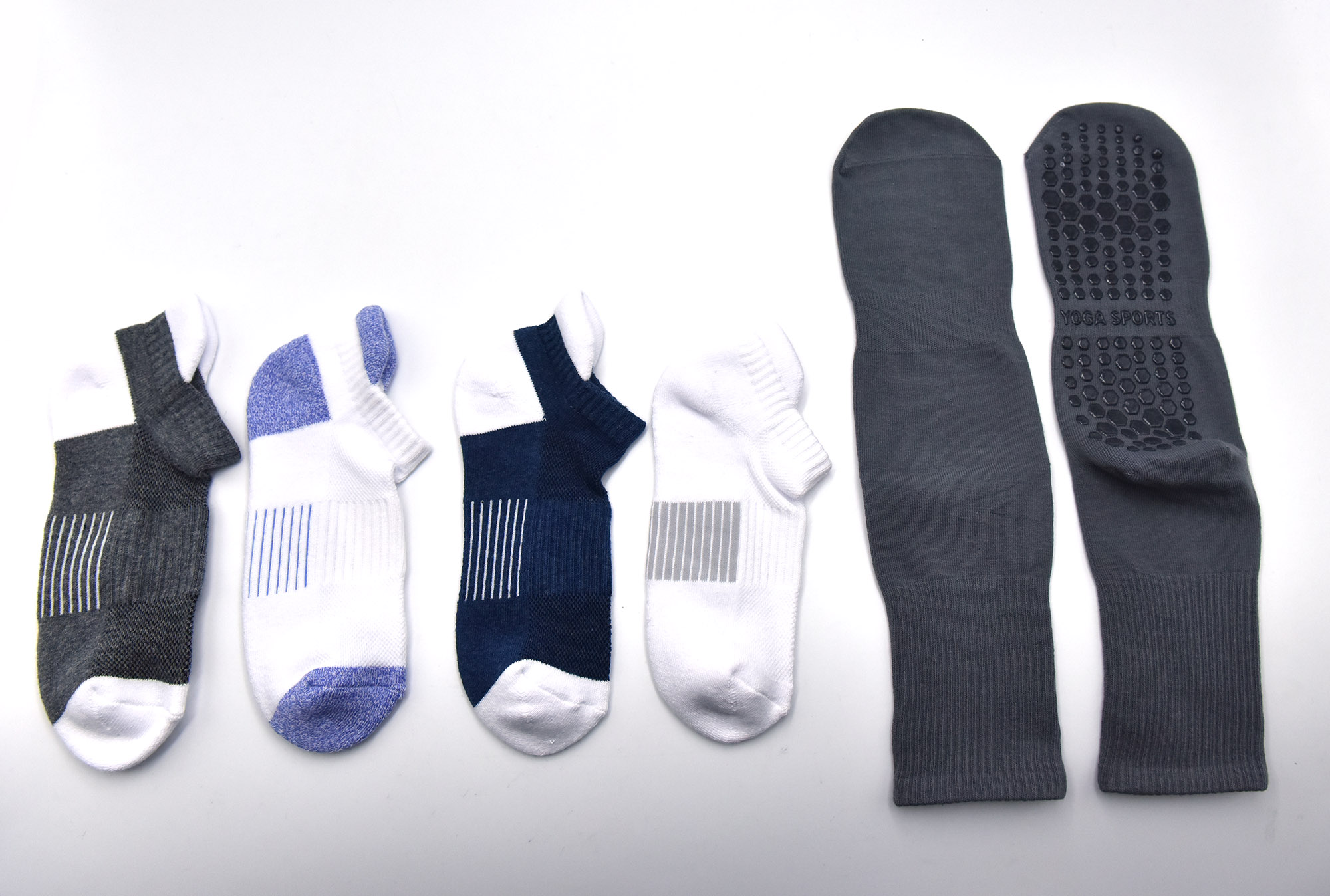 China Sports Socks Manufacturer Shares Innovations in Athletic Footwear Comfort