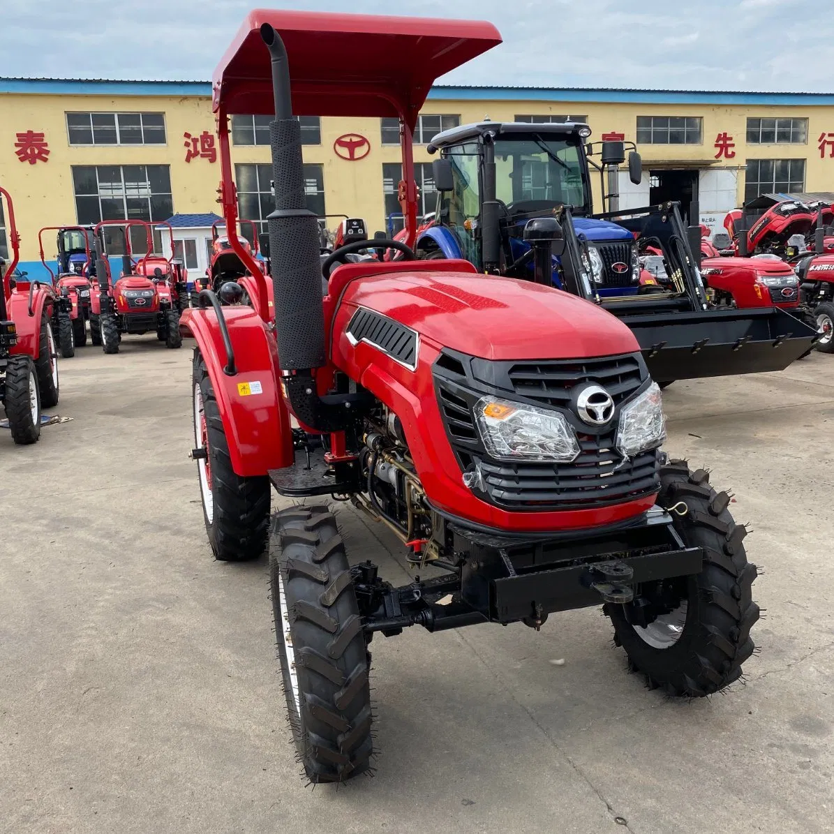 4 Wheel 30HP Taihong Agricultural Tractor Farm Tractors for Sale