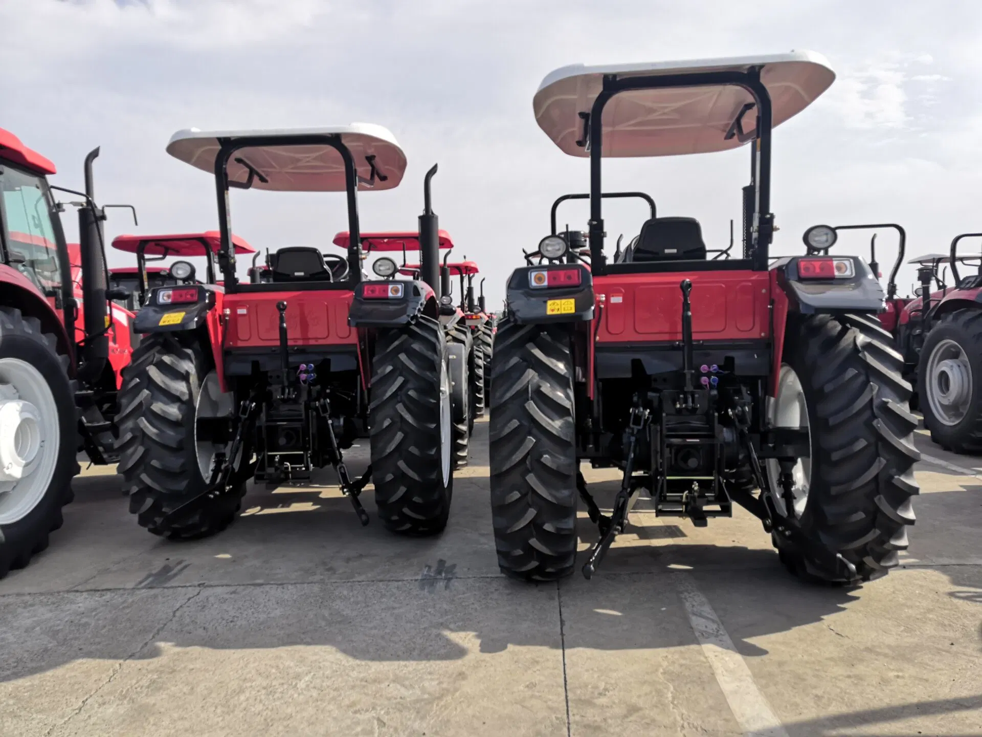 Agriculture Machinery Yto 100HP 4WD 1004 Tractor