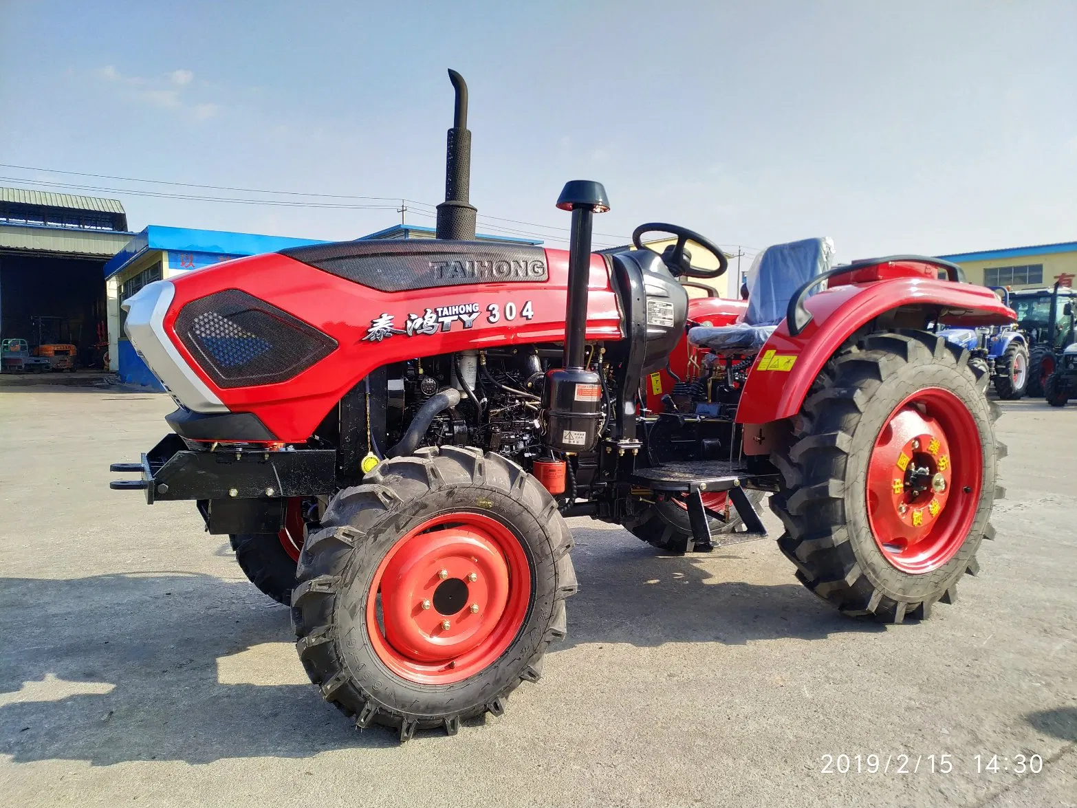 China Taihong Factory 30HP 4WD Agriculture Tractor Lawn Garden Mini Farm Tractors