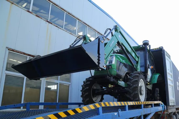 Chinese Agricultural Machinery Cp Manufacturer 150HP Big Farm Tractor Cheap Price with Yto Engine 4WD Air Conditioner Cooled Traktor for Sale