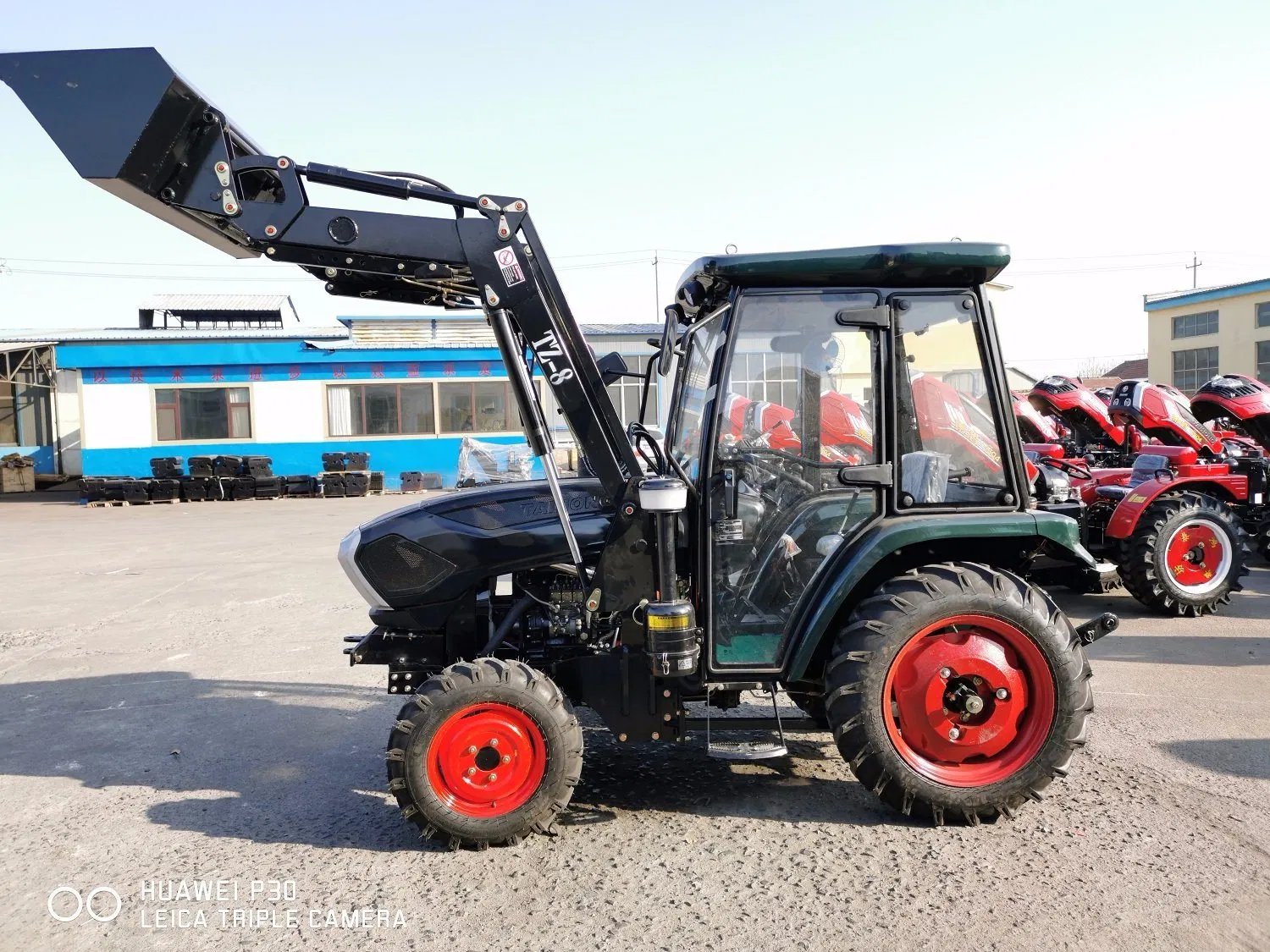 Factory Supply 30HP 4WD Mini Tractor Agricultural Wheel Compact Farm Tractor