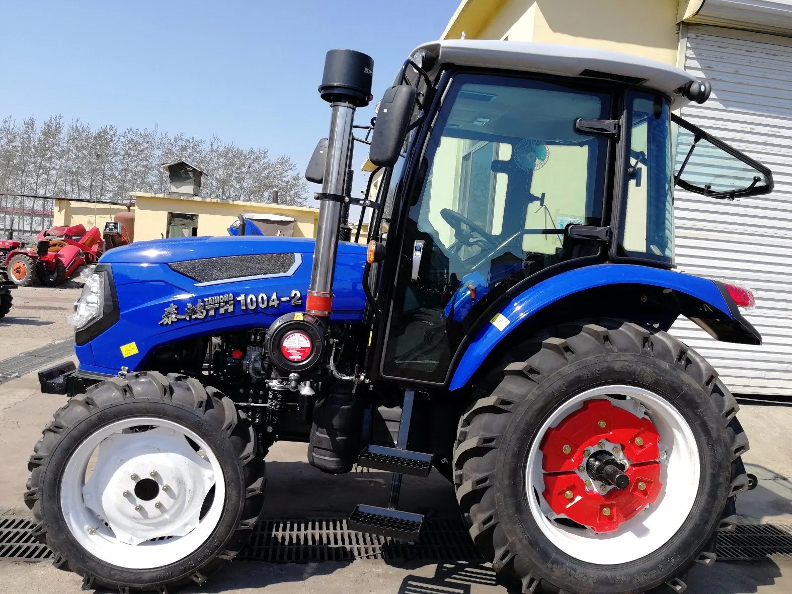 Farm Tractor / Walking Tractor 100HP (TH- 1004 ) with Cabin