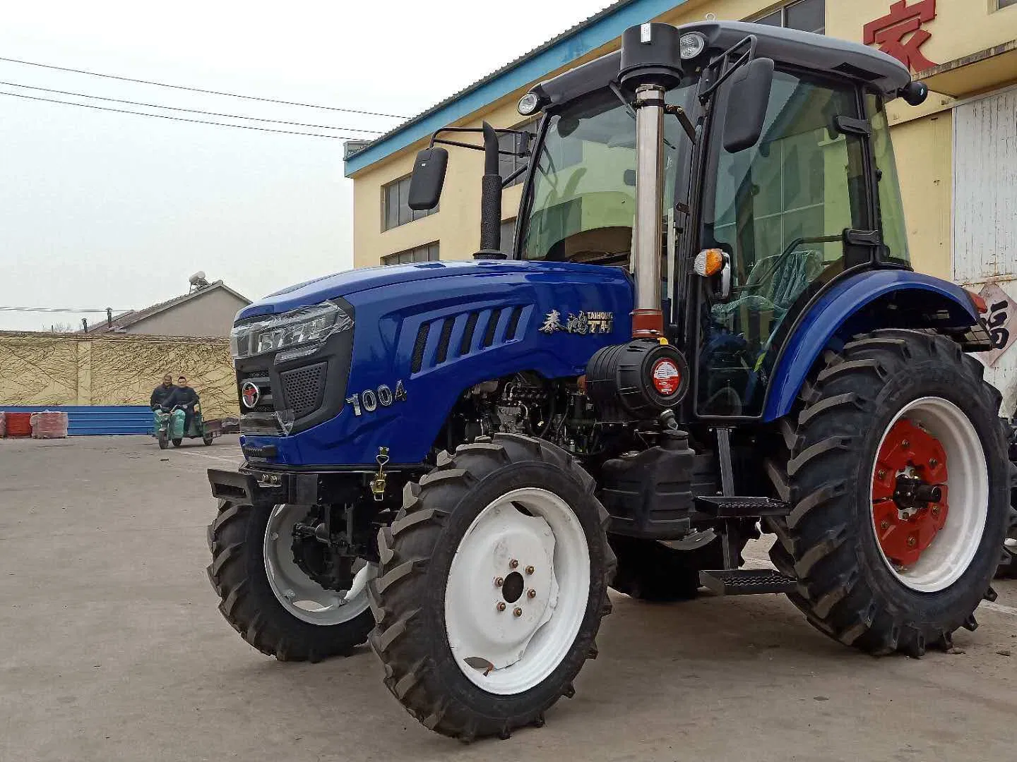 Good Price China New Brand 100HP 4WD Farm Tractor with Powerful Diesel Engine Th- 1004