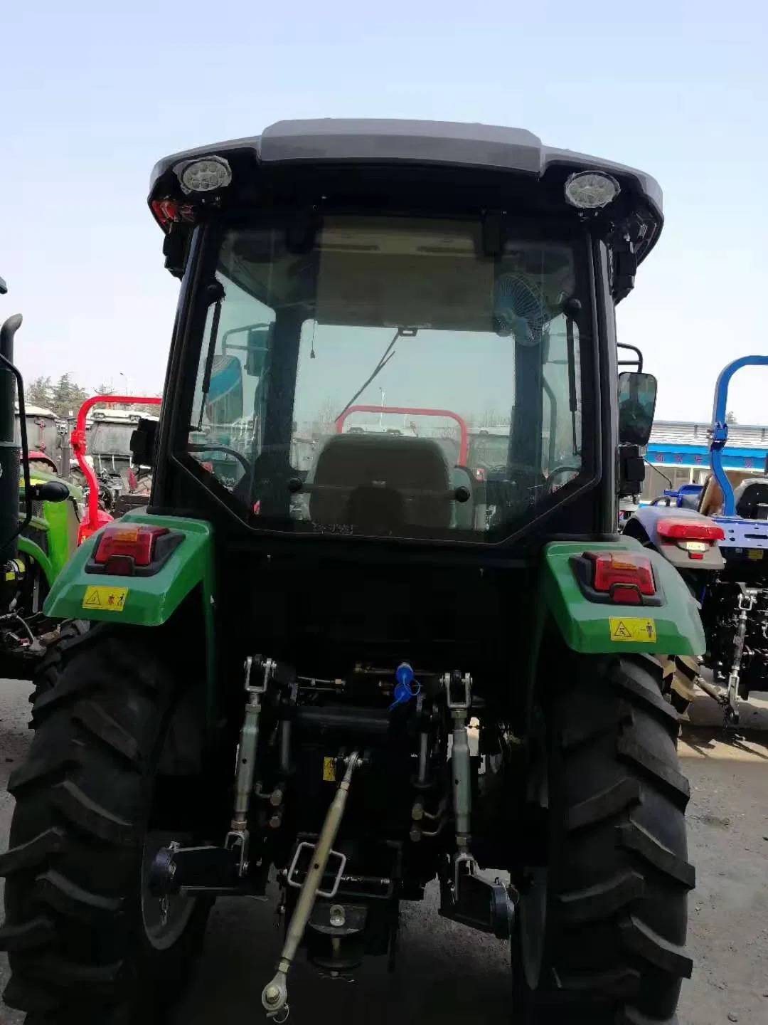 Hot Sale Agriculture Machinery 100 HP, Farm Machine, Farming Tractor 1004 1204, Mini Tractor with Loader