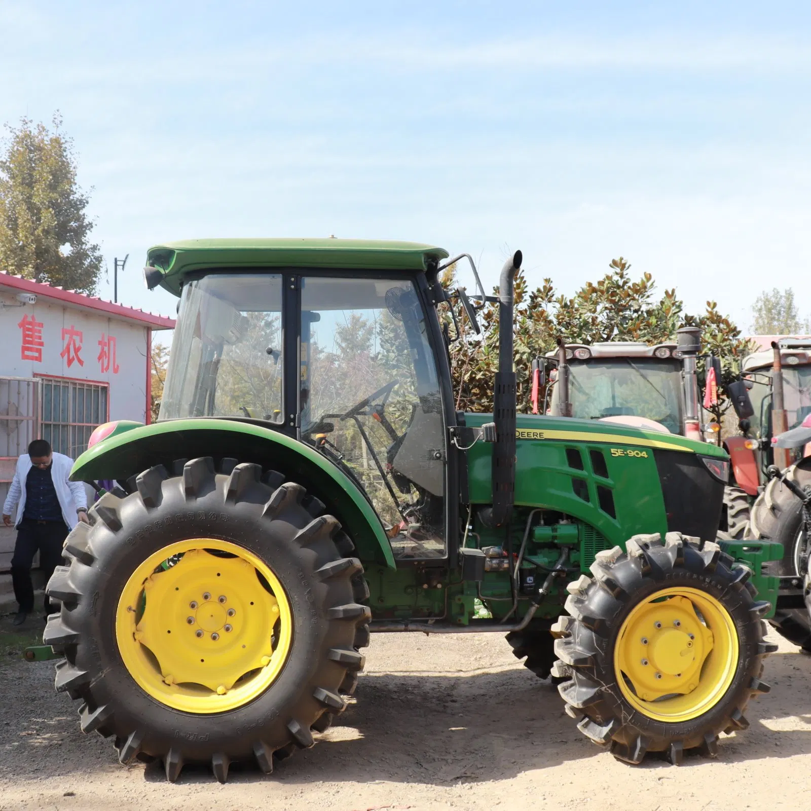 John Deere 100HP 1004 Farm Tractor